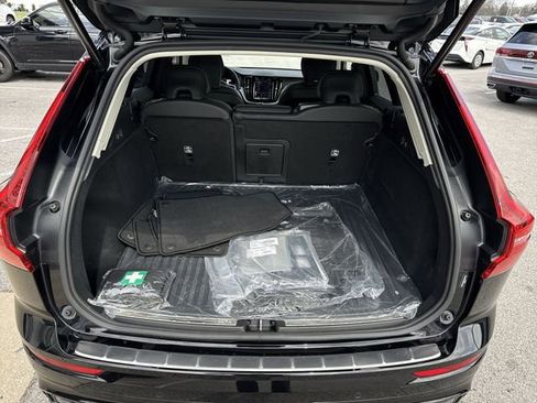 New 2025 Volvo XC60 B5 Plus w/ Protection Package Premier AWD/4WD image 26