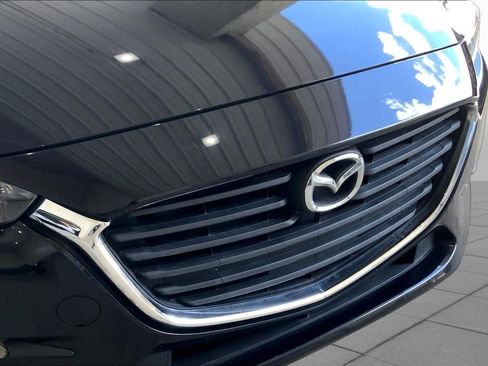 Used 2018 MAZDA MAZDA3 Sport FWD image 29