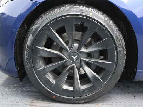 Used 2022 Tesla Model 3 image 10