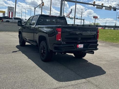 New 2026 Chevrolet Silverado 2500 High Country w/ Midnight Edition AWD/4WD image 6