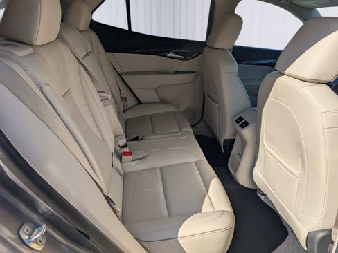 Used 2021 Buick Envision Essence image 9