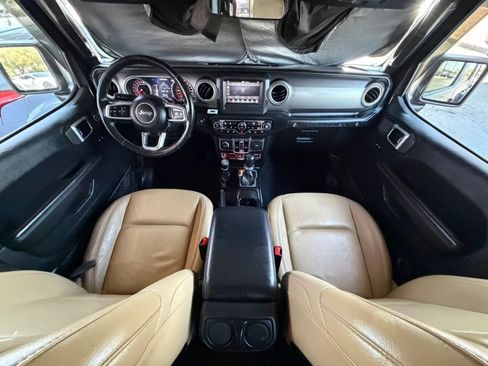 Used 2018 Jeep Wrangler Unlimited Rubicon w/ Dual Top Group AWD/4WD image 58