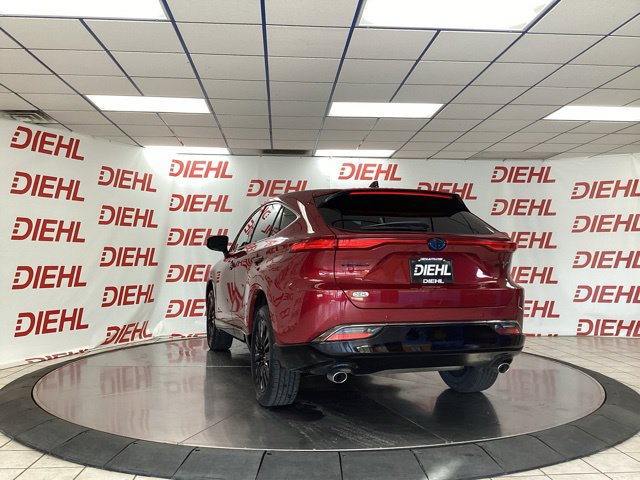 Used 2024 Toyota Venza Nightshade AWD/4WD image 5
