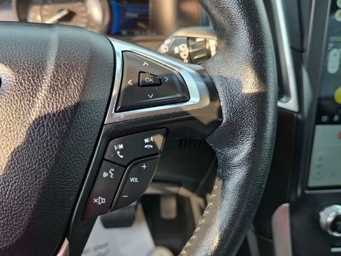 Used 2024 Ford Edge SEL AWD/4WD image 15