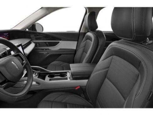 New 2026 Lincoln Nautilus Premier image 11