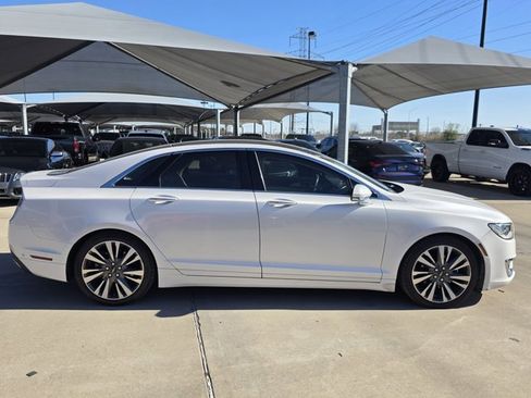 Used 2017 Lincoln MKZ Reserve w/ Luxury Package image 4
