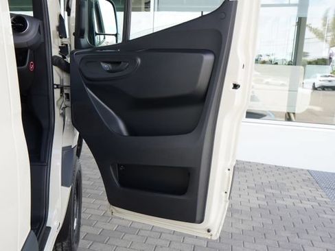 New 2025 Mercedes-Benz Sprinter 2500 image 17