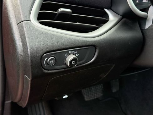 Used 2024 Chevrolet Malibu LT image 16