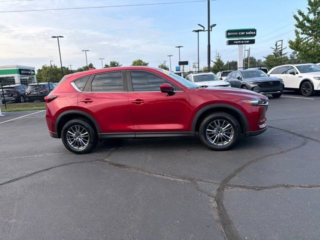 Used 2017 MAZDA CX-5 Touring FWD image 4