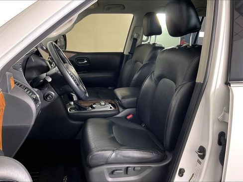 Used 2023 Nissan Armada SL w/ Captain's Chairs Package AWD/4WD image 34