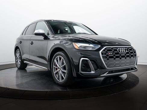 Certified 2023 Audi SQ5 Premium Plus w/ Premium Plus Package AWD/4WD image 2