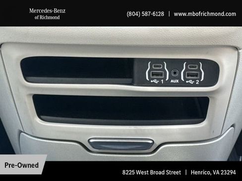 Used 2024 Chrysler Pacifica Touring-L FWD image 21