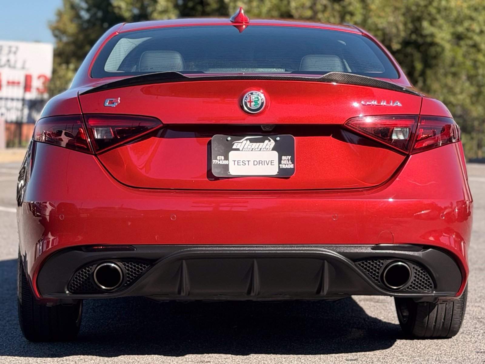 Used 2017 Alfa Romeo Giulia Ti w/ TI 19" Sport Package AWD/4WD image 4