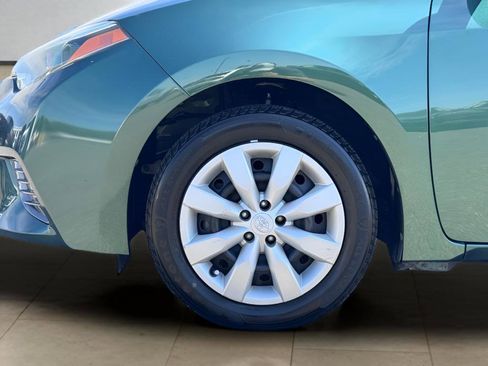 Used 2015 Toyota Corolla LE image 35