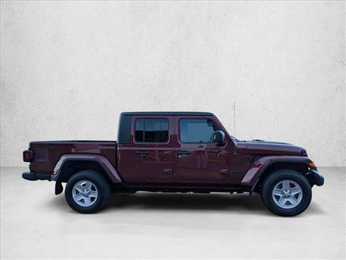 Used 2022 Jeep Gladiator Sport image 4