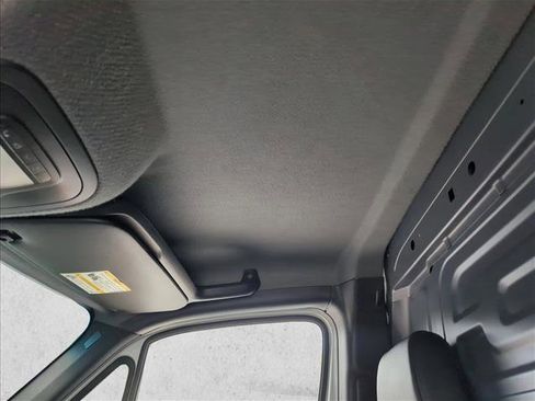 Used 2021 Mercedes-Benz Sprinter 2500 image 12