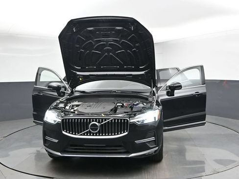 Used 2023 Volvo XC60 B5 Plus AWD/4WD image 51