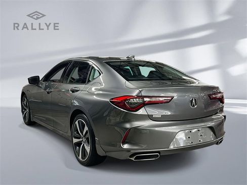 Used 2025 Acura TLX w/ Technology Package image 5