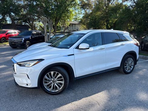 Used 2023 INFINITI QX50 Pure image 3