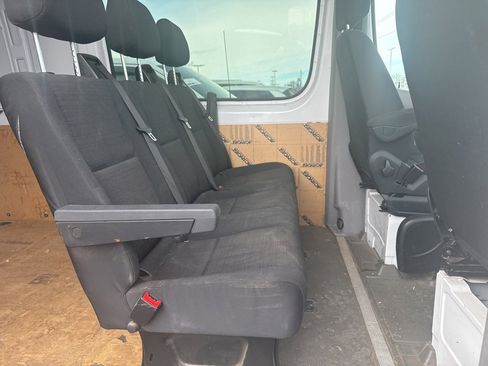 Used 2015 Freightliner Sprinter 2500 image 13