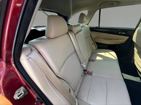 Used 2019 Subaru Outback 2.5i Limited AWD/4WD image 24