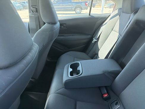 Used 2025 Toyota Corolla LE image 8