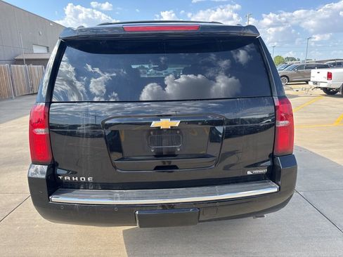 Used 2017 Chevrolet Tahoe Premier AWD/4WD image 10