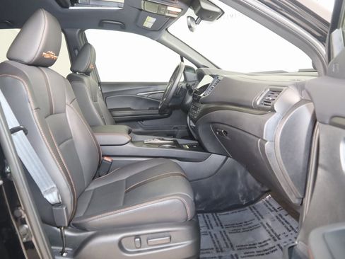 Used 2024 Honda Passport TrailSport image 13