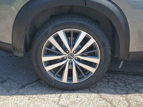 Used 2022 Nissan Pathfinder Platinum image 5