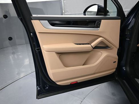 New 2026 Porsche Cayenne S AWD/4WD image 15