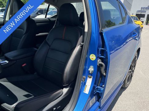 Used 2025 Nissan Sentra SR w/ SR Premium Package FWD image 29