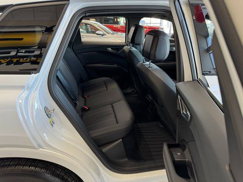 Used 2024 Audi Q4 e-tron Premium Plus w/ Premium Plus image 49