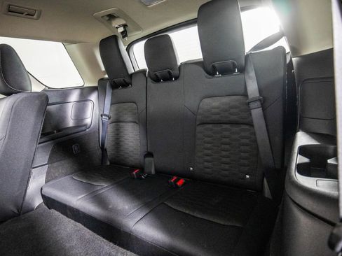 Used 2025 Nissan Pathfinder SV FWD image 12