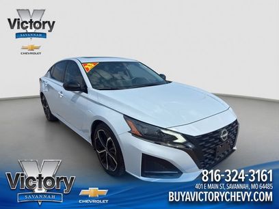 Used 2023 Nissan Altima 2.5 SR w/ SR Premium Package