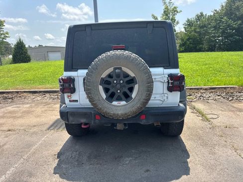 Used 2018 Jeep Wrangler Unlimited Rubicon AWD/4WD image 14