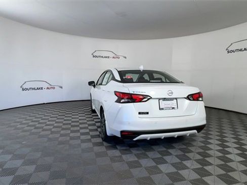 Certified 2025 Nissan Versa SV w/ Trunk Package image 7