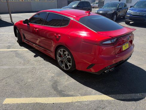 Used 2018 Kia Stinger GT2 AWD/4WD image 4