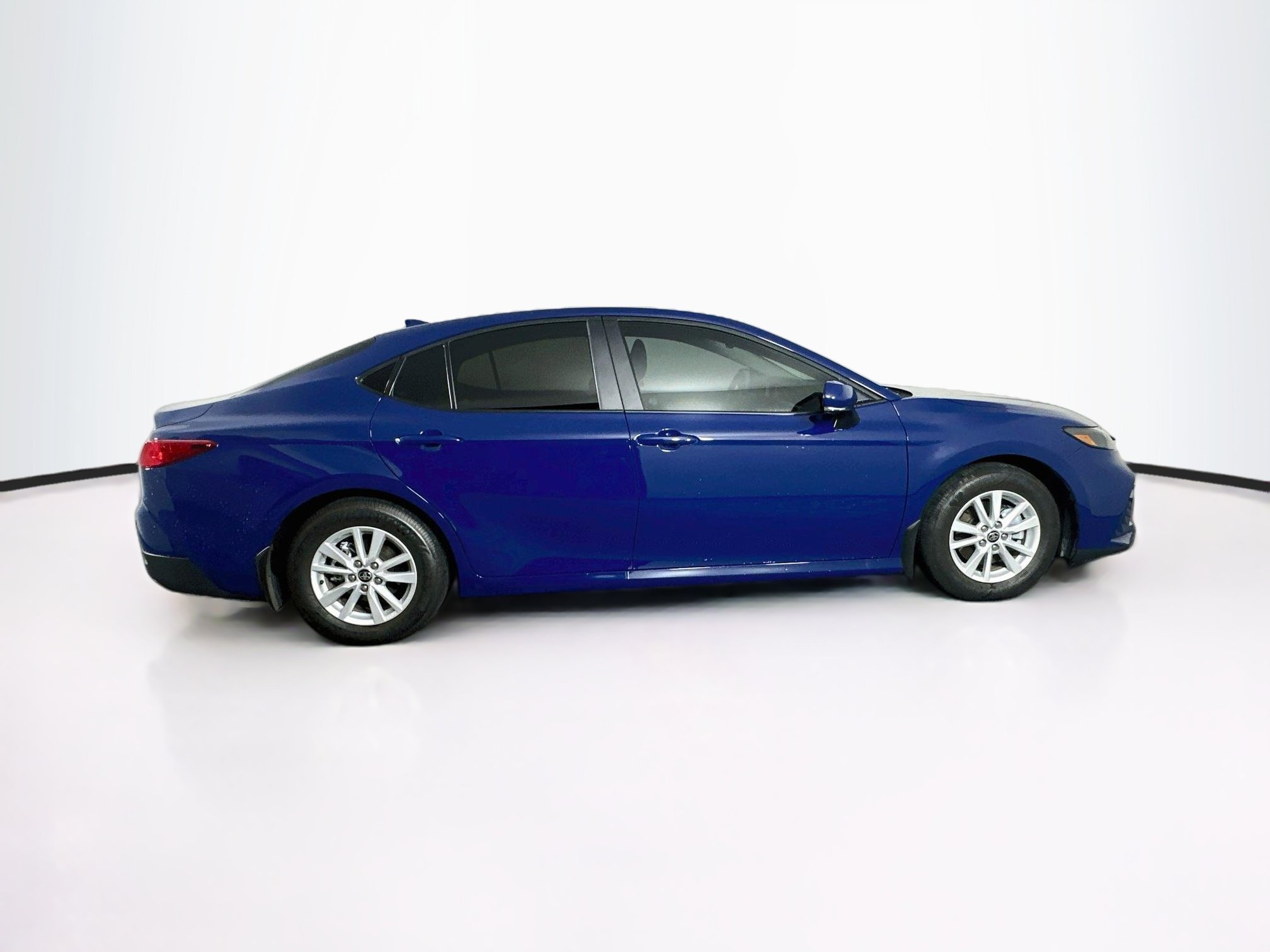 Used 2026 Toyota Camry LE w/ Convenience Package FWD image 10