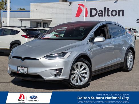 Used 2018 Tesla Model X P100D image 1