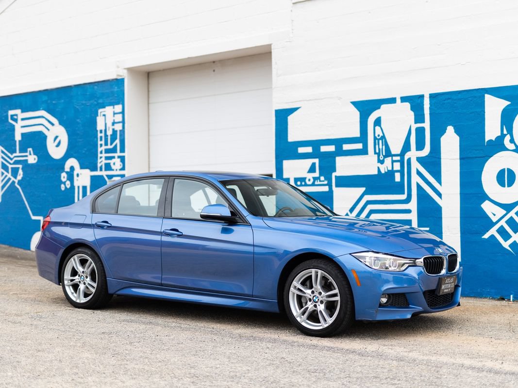 Used 2018 BMW 330i xDrive Sedan w/ M Sport Package AWD/4WD image 7