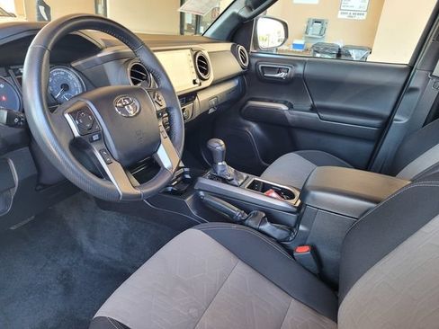 Certified 2023 Toyota Tacoma TRD Off-Road w/ Advanced Technology Package AWD/4WD image 12