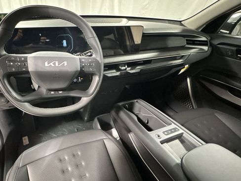 New 2026 Kia EV9 Wind AWD/4WD image 9