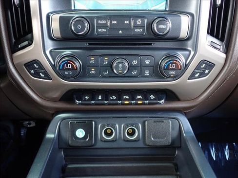 Used 2018 GMC Sierra 1500 Denali AWD/4WD image 18