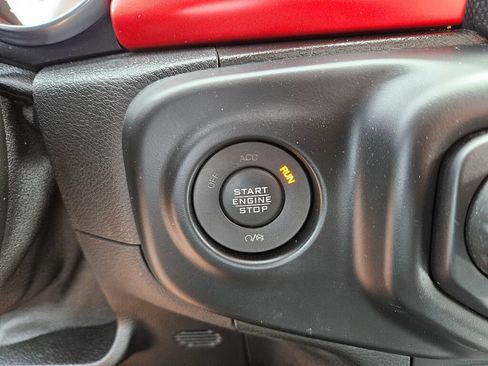 Used 2021 Jeep Wrangler Rubicon AWD/4WD image 25