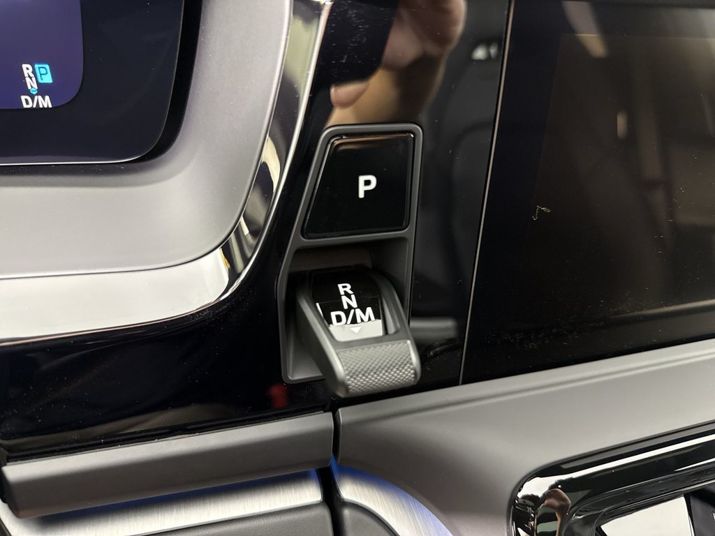 New 2026 Porsche Panamera RWD image 33