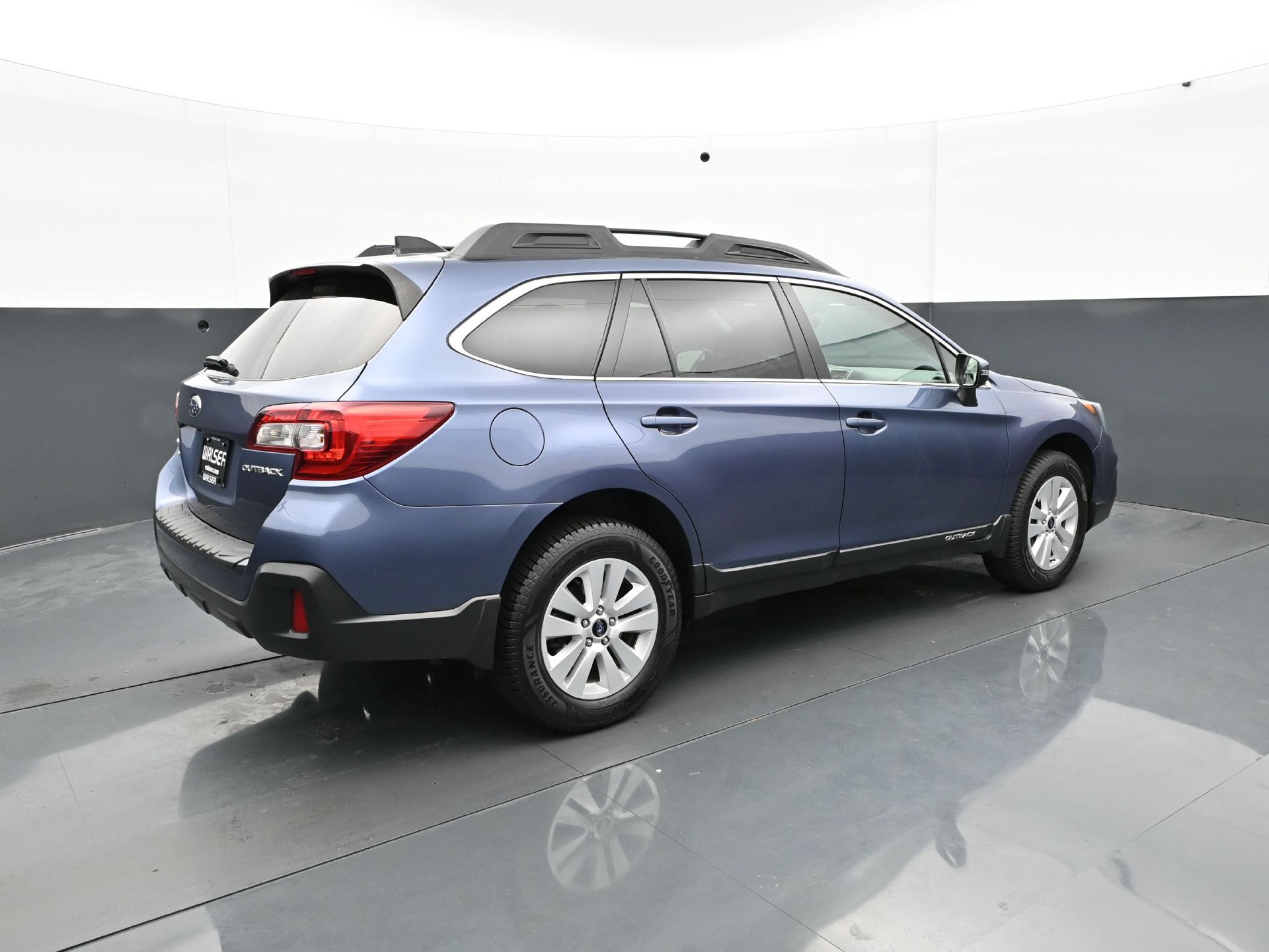 Used 2018 Subaru Outback 2.5i Premium AWD/4WD image 7