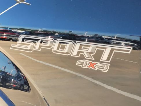 Used 2019 Ford F150 XLT w/ Equipment Group 302A Luxury AWD/4WD image 8