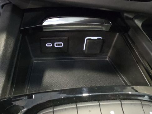Used 2023 Buick Envision Preferred AWD/4WD image 22