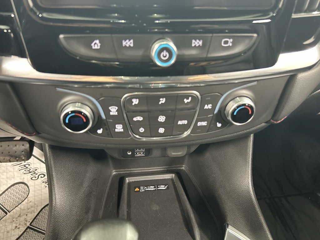 Certified 2023 Chevrolet Traverse RS w/ LPO, Floor Liner Package FWD image 17