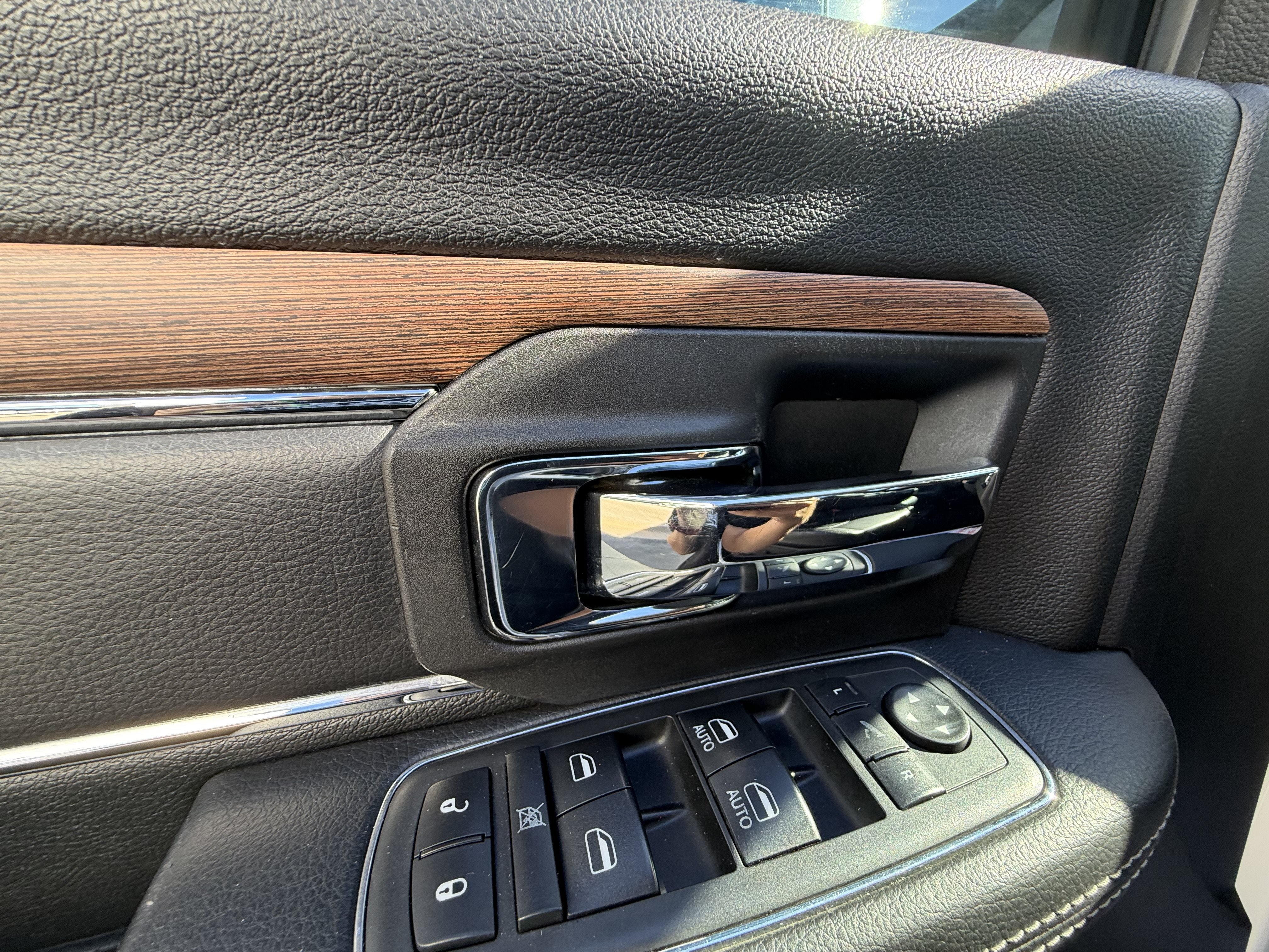 Used 2018 RAM 2500 Laramie AWD/4WD image 18